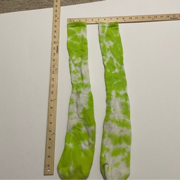 Green Tie-Dye woman’s soccer Socks - Picture 4 of 4